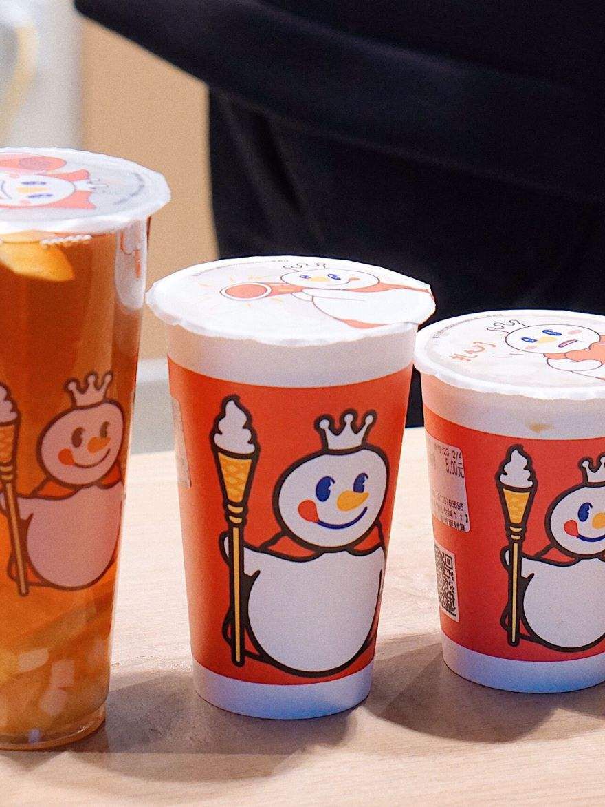 蜜雪冰城加盟店需要管理么，蜜雪冰城免近2亿加盟费界面新闻